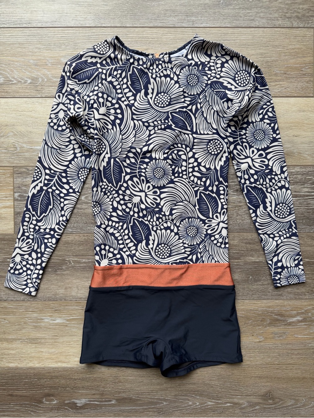 Seea Swami’s Playsuit Paloma Small Long Sleeve Surf Suit Like New